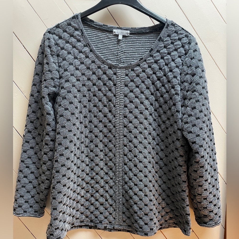 Habitat Clothes to Live in Black Gray Textured Top Size M